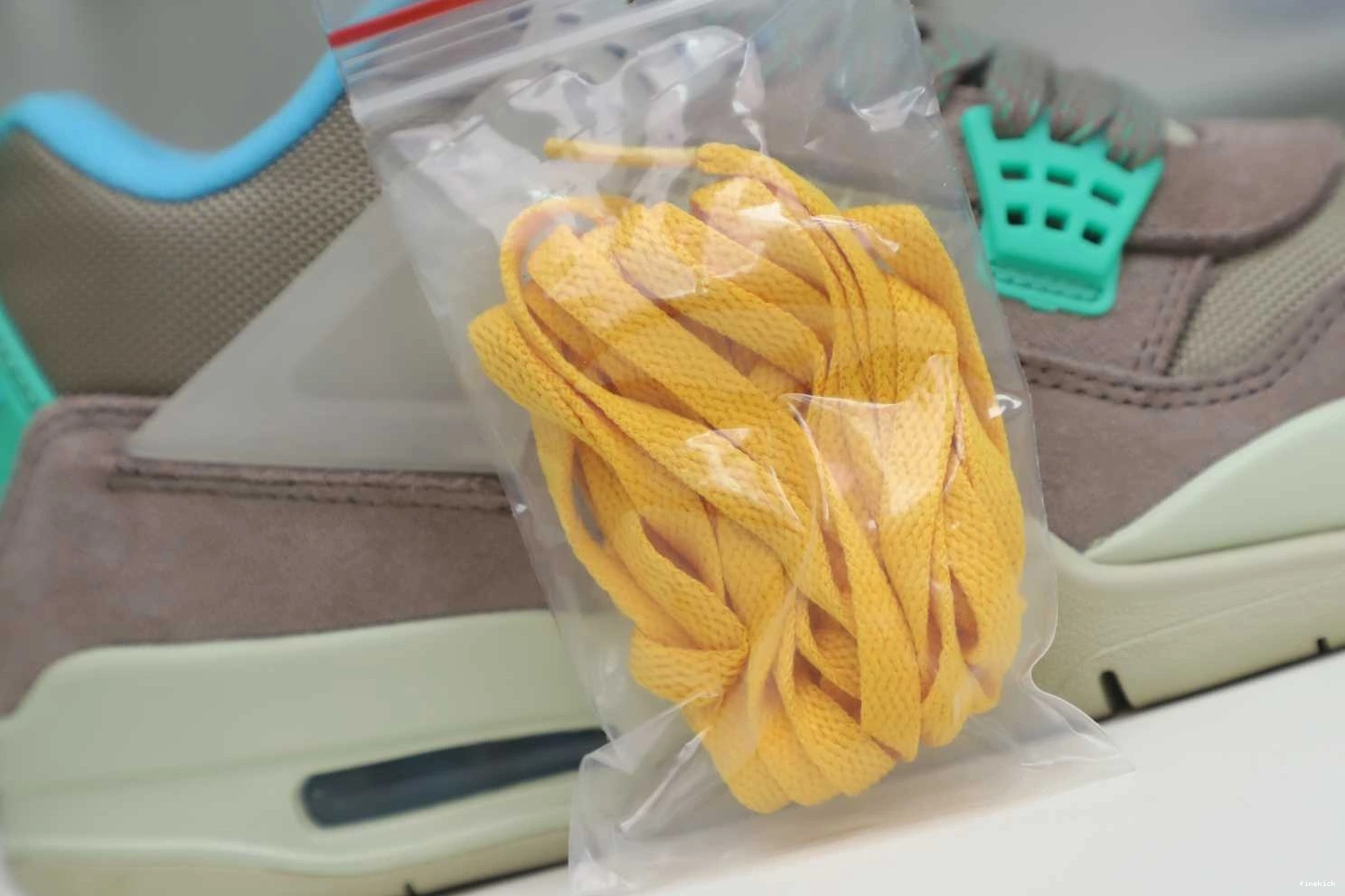 UNION RETRO 4 X 'TAUPE JORDAN HAZE' AIR LA 1210